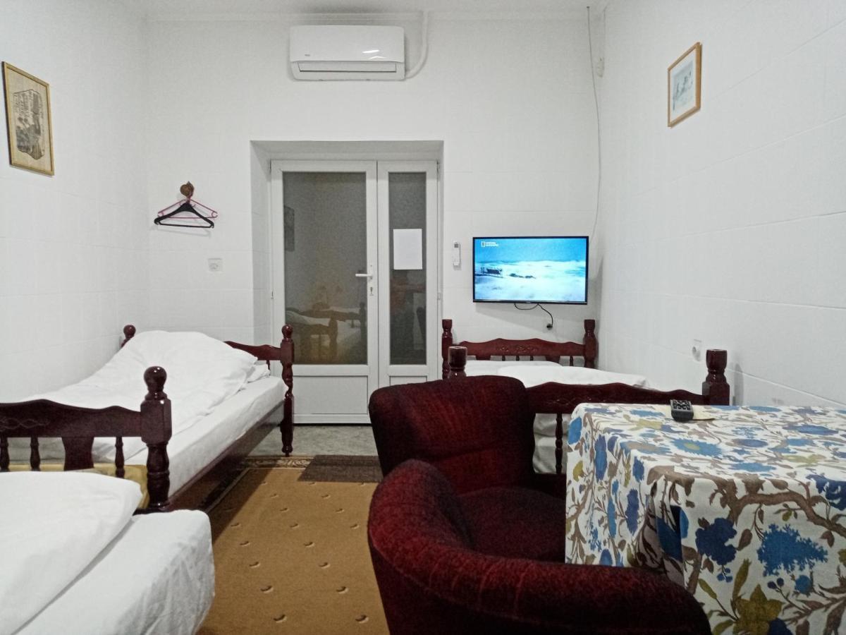 Apartman Dragulj 2 Kula Luaran gambar