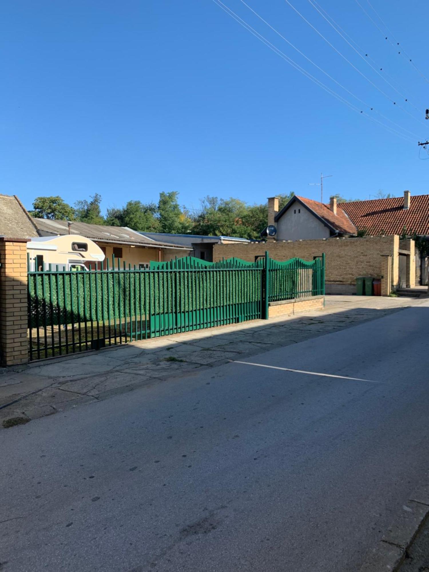 Apartman Dragulj 2 Kula Bilik gambar